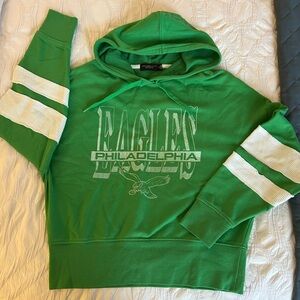 Eagles Junk Food Clothing Sweatshirt size Medium